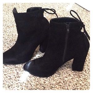 Brand new black boots